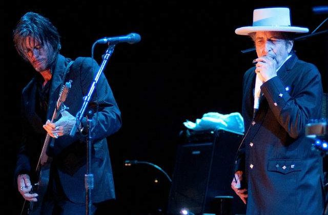 Bob Dylan, numit cel mai bun compozitor din toate timpurile de revista Rolling Stone