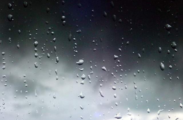 Avertizare meteo: Ploi in urmatoarele ore, in toata tara