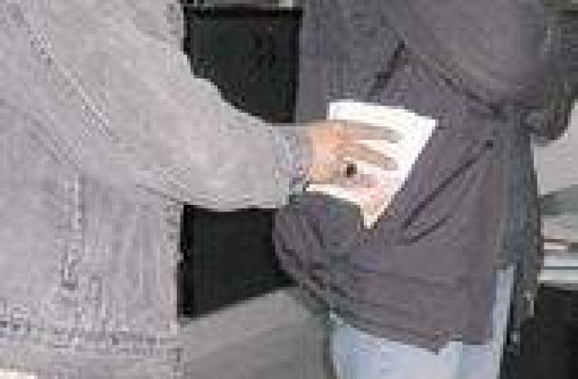 Cui ii e frica de spaga ?