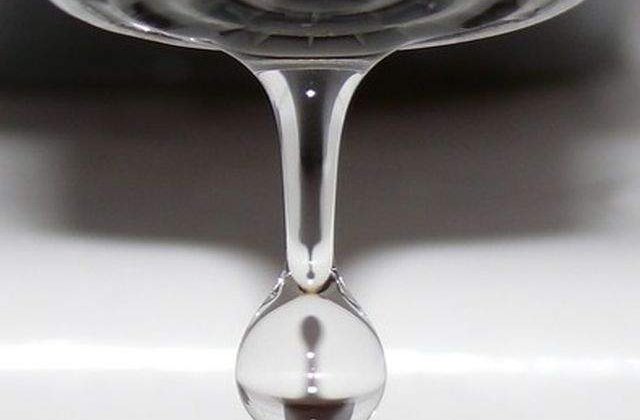 Arad: Din cauza secetei, locuitorii din 29 de sate au apa potabila doar cateva ore pe zi