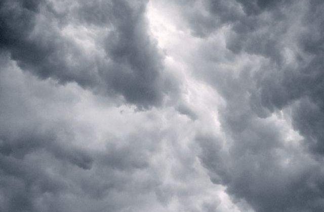 Furtuni puternice si inundatii, in centrul Ungariei