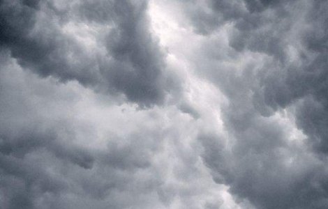 Furtuni puternice si inundatii, in centrul Ungariei