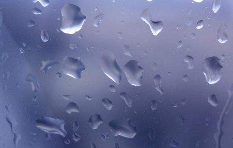 China: Ploile cazute in zona exploziilor din Tianjin risca sa amplifice poluarea cu cianuri