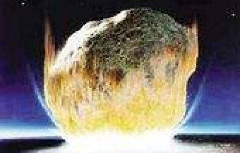 Un asteroid periculos trece azi pe langa Pamant