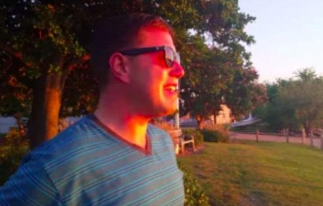  Video  Cum reactioneaza un tanar daltonist atunci cand vede apusul pentru prima data