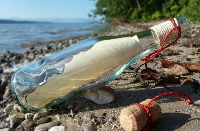 [Video] Cel mai vechi mesaj intr-o sticla, descoperit dupa peste 108 ani de la aruncarea in mare