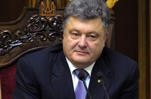 Petro Porosenko, felicitat de Barack Obama de ziua Ucrainei