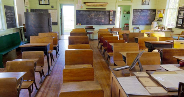 Transferurile ilegale: Adjunctul ISJ Suceava, INLOCUIT din functie