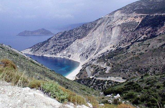 Numarul turistilor romani in strainatate creste cu 15%. Care sunt cele mai cautate destinatii