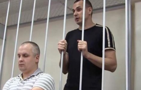 Rusia: Regizorul Oleg Sentsov, trimis intr-un lagar de munca