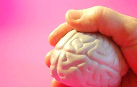  Top  Le consumi zilnic! Cele mai PERICULOASE alimente pentru creier