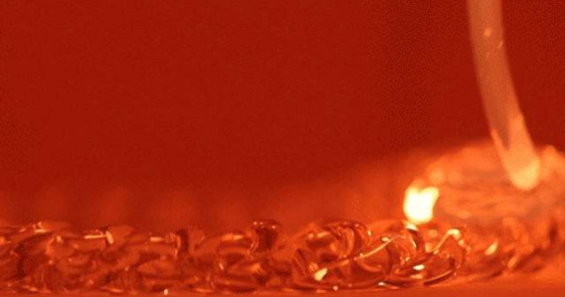  Video  Spectaculos: cum se printeaza 3D cu sticla