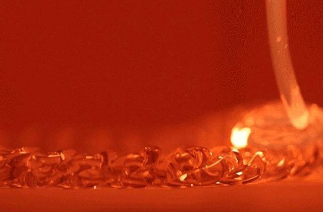 [VIDEO] Spectaculos: cum se printeaza 3D cu sticla