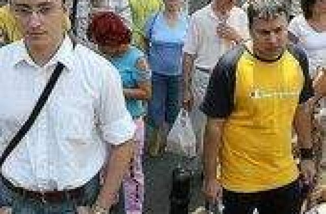 Suntem fericiti in UE, dar nefericiti in Romania