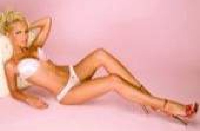 Andreea Spataru si-a pus silicoane in zadar!