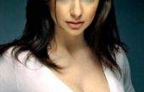 A probat rochia de mireasa cu amicul lui Chivu