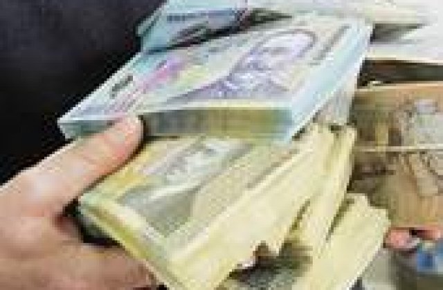 Ratingul  Romaniei trece de la 'stabil' la 'negativ'