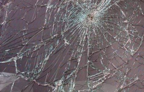 Ungaria: Zece imigranti raniti, dupa ce camioneta condusa de un roman s-a rasturnat