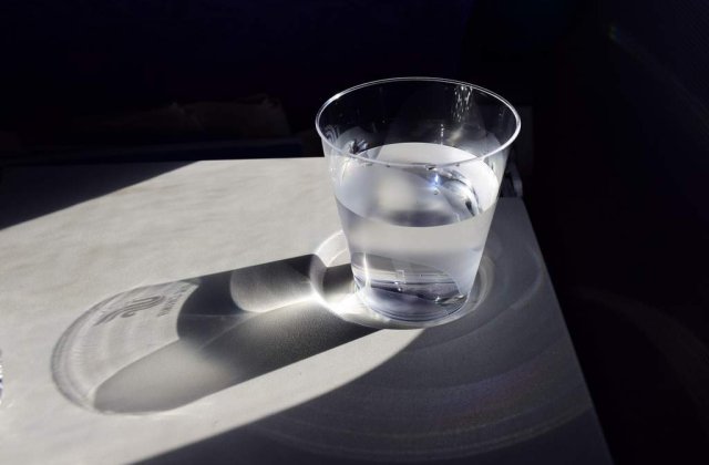 Iti poate pune viata in PERICOL! Cum iti dai seama ca organismul tau este deshidratat