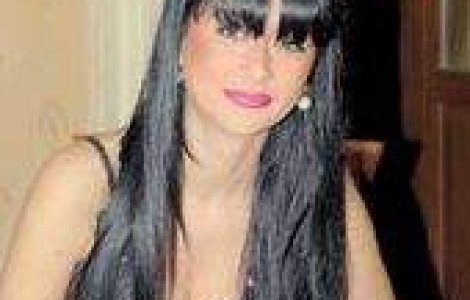 Denisa de la Bambi isi deschide restaurant