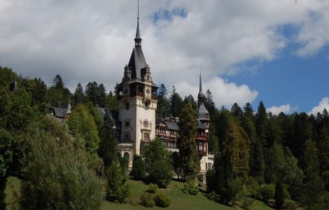 Peste 10.000 de turisti, asteptati la festivalul "Sinaia Forever"