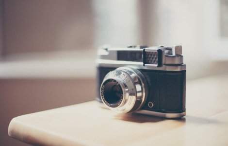 Istoria celei mai vechi maternitati din tara, intr-o expozitie de fotografie INEDITA