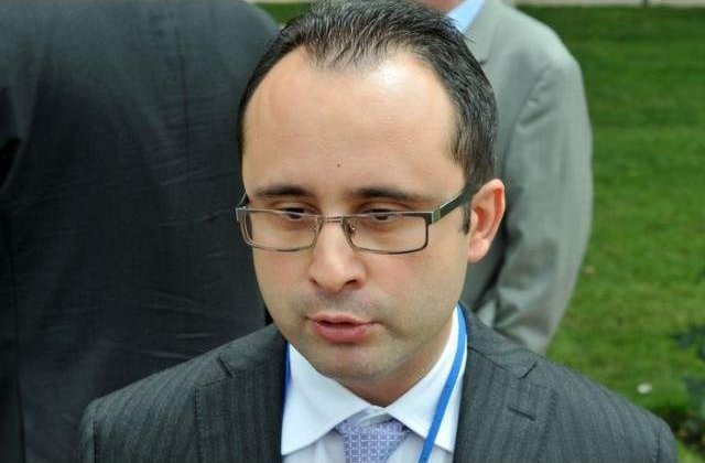 REACTIILE politicienilor romani dupa retinerea primarului Sorin Oprescu