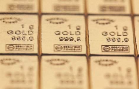 Zeci de kilograme de lingouri si bijuterii din aur, scoase la vanzare de Fisc