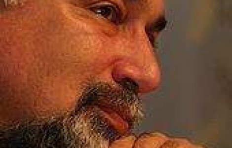 Vosganian bate la usa Kremlinului