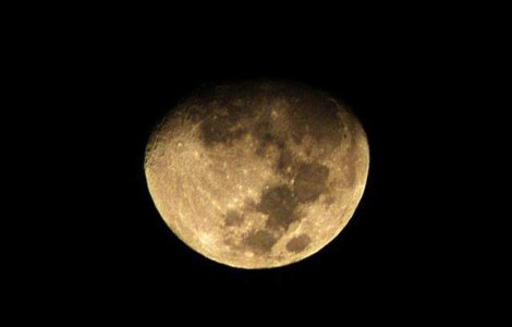 China vrea sa trimita o sonda spatiala pe fata nevazuta a Lunii