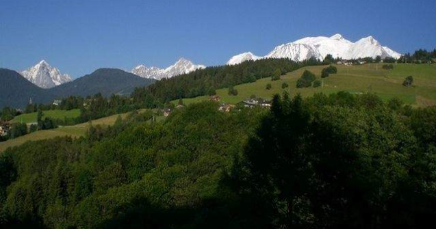 Din cauza schimbarii anului scolar, peste 10.000 de turisti romani risca sa piarda banii de vacanta