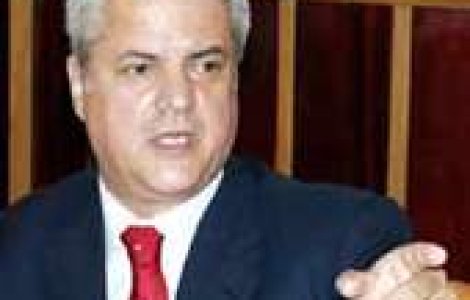 Nastase: Hrebenciuc e 'unitate de masura a coruptiei'