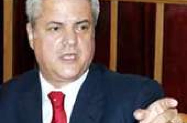 Nastase: Hrebenciuc e 'unitate de masura a coruptiei'