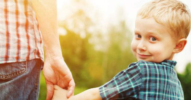 Asta inseamna sa fii parinte! Uite ce face acest tata pentru fiul sau