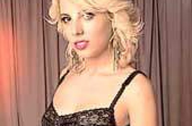 Alina Plugaru vrea sa intilneasca marea dragoste