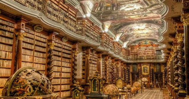 Biblioteca Klementinum, din Praga, cea mai frumoasa din lume