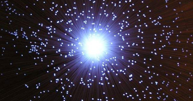 Procesul de formare a unui sistem planetar, urmarit de astronomi