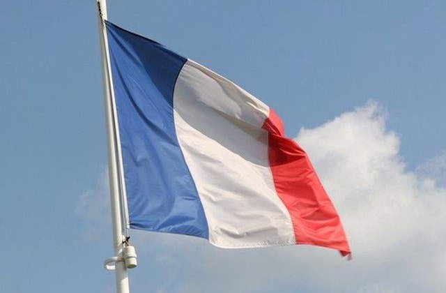 Franta: Sute de imigranti extracomunitari, evacuati din portul Calais