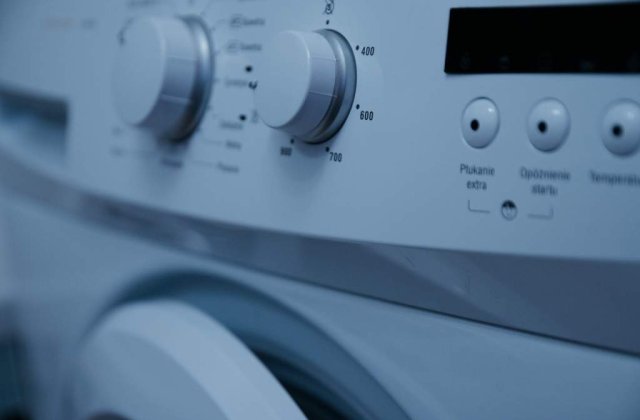 Ajutor de nadejde! Ce nu stiai ca poti curata in masina de spalat