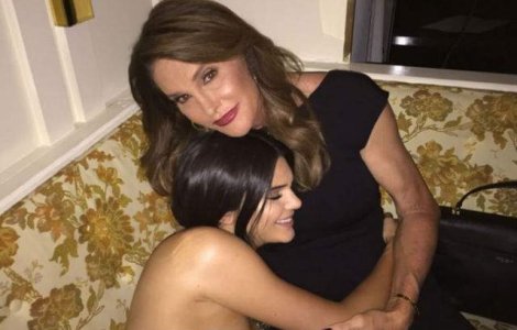 Kendall Jenner vorbeste deschis despre tranzitia tatalui ei