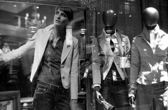 Din lumea modei! Cele mai CIUDATE lucruri pe care nu le stiai despre haine