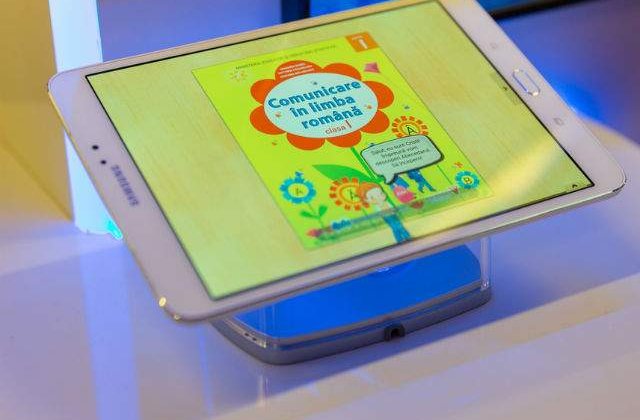 Samsung a lansat Manualele Digitale interactive pe Smart TV-uri si tablete