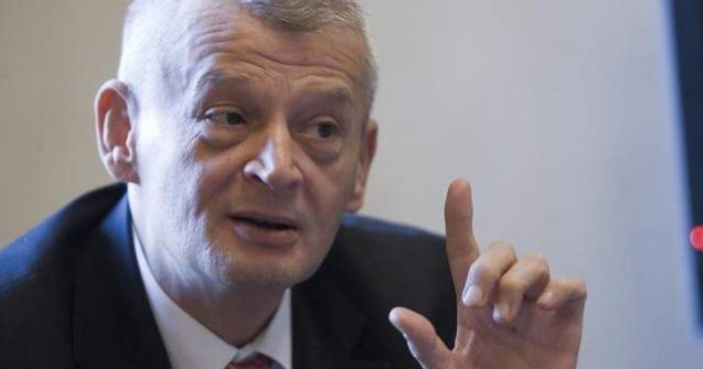 Avocat: Medicii lui Oprescu spun ca nu vin sa-l consulte