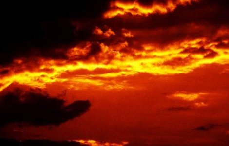  Top  Sfarsitul lumii normale? Cele mai ABSURDE teorii despre venirea Apocalipsei