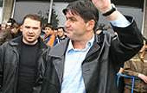 'Lasa-l naibii pe Hagi!'