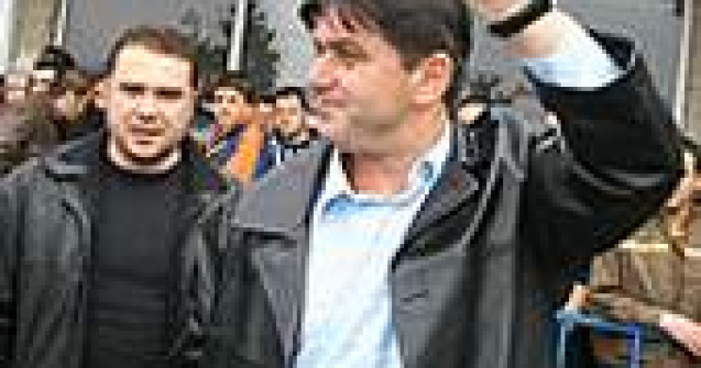 'Lasa-l naibii pe Hagi!'