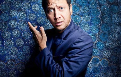Rob Schneider vine in premiera in Romania