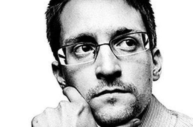 Edward Snowden si-a facut cont pe Twitter. Ce mesaj a postat fostul agent NSA