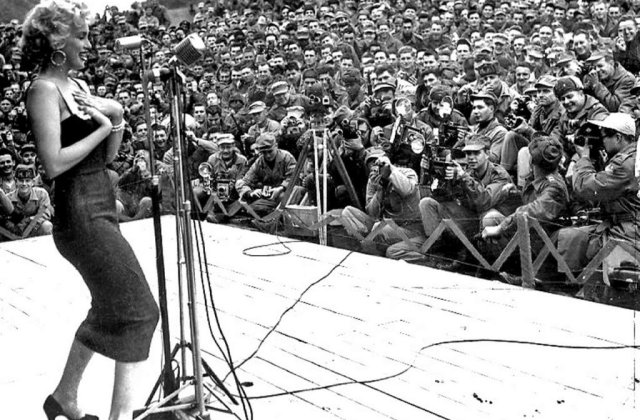 Curiozitati din lumea mondena! Celebritati despre care NU STIAI ca au fost adoptate