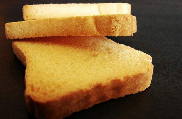 Nu vrei sa mai consumi paine? Ce se intampla cand RENUNTI la gluten